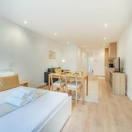 Blue Charm - Campolide Appartement