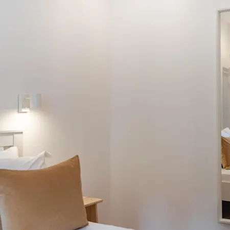 Blue Charm - Campolide *