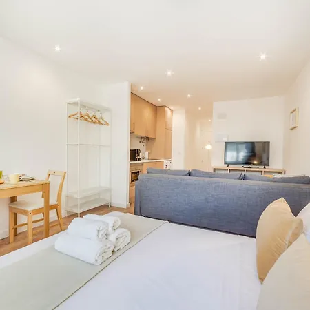 Blue Charm - Campolide Appartement *