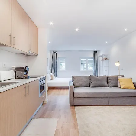 Blue Charm - Campolide *