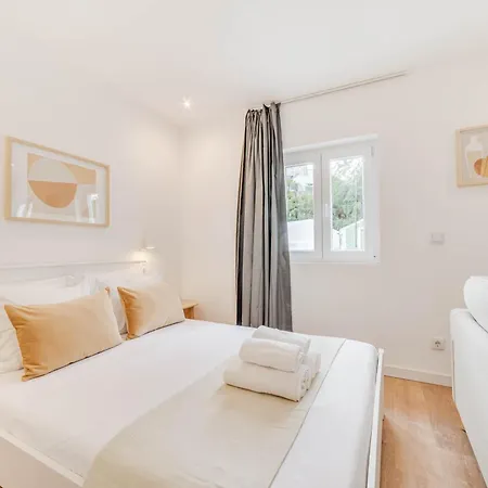 Blue Charm - Campolide Apartament *