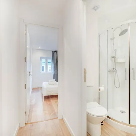 Blue Charm - Campolide * 리스본