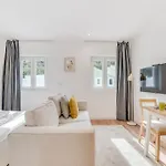 Blue Charm - Campolide Апартаменты